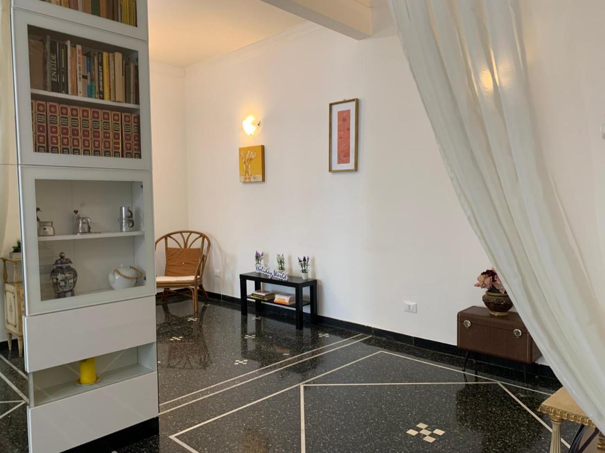 A Casa Dei Miei By Holiday World Genoa Luaran gambar